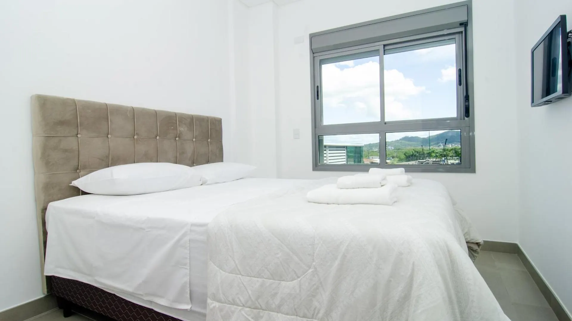 Condominio Club Ao Lado Do Floripa Shopping Ra5043 Florianopolis Apartment