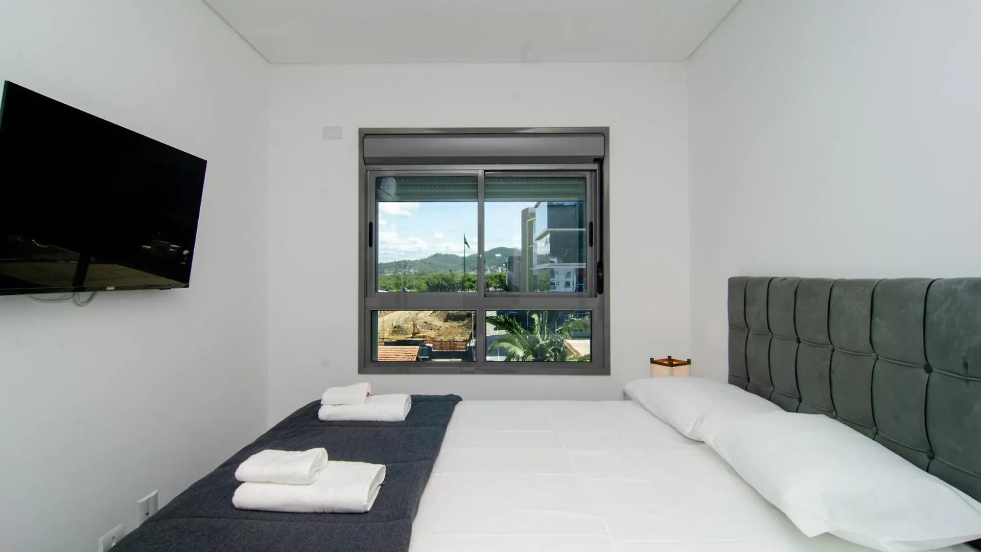 Condominio Club Ao Lado Do Floripa Shopping Ra5043 Florianopolis Apartment